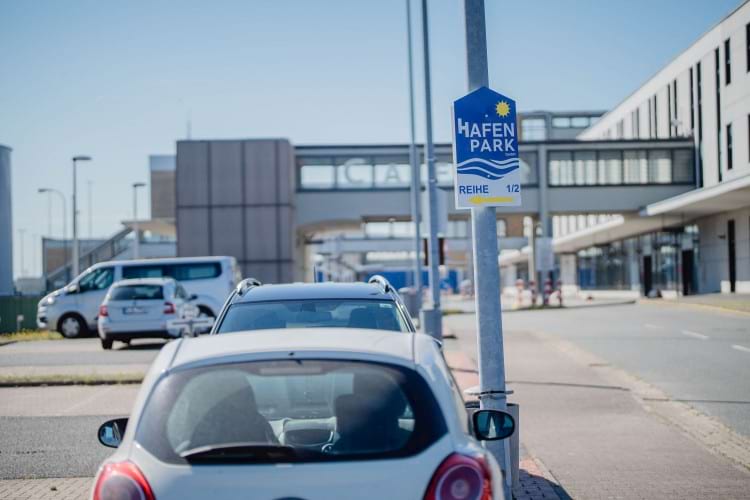 Parkplatz mit Valet Service am Cruise Center Bremerhaven