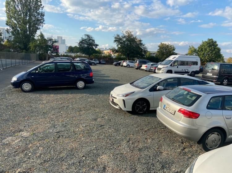 Parken Mit Shuttle Flughafen Frankfurt Sindlingen www.parkinglist.de