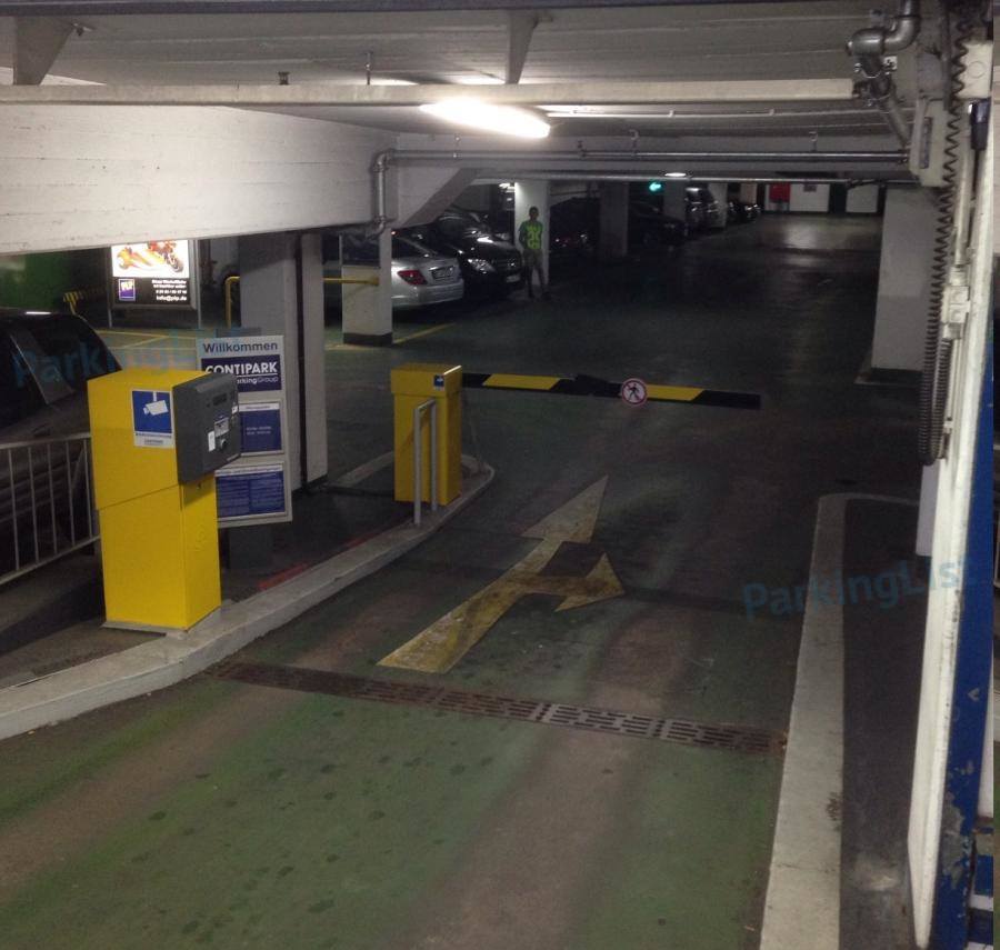 Außenansicht 2 - Parkhaus-Uhland-Kant-Fasanenstr-Berlin