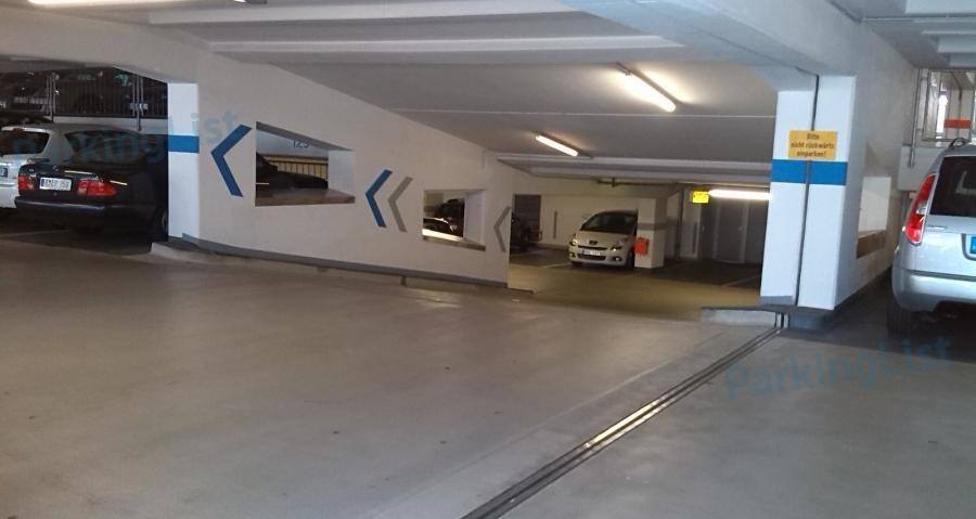 Innenansicht 3 - Parkhaus Sterntor Nürnberg