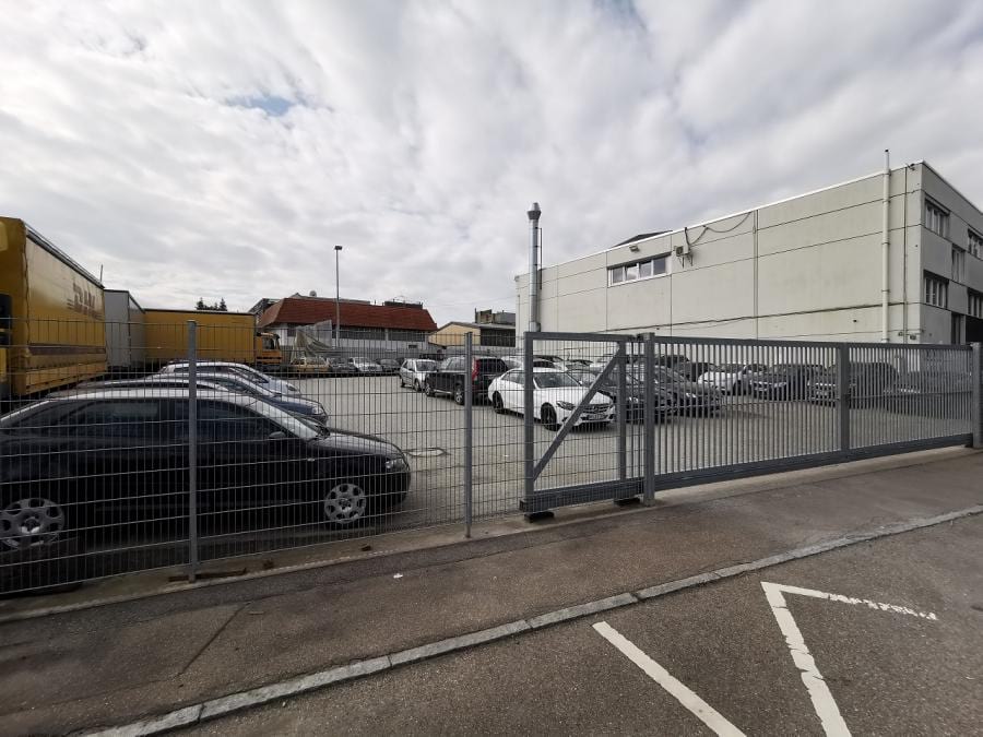 Parkplatz in Parkhalle mit Valet Service am Flughafen Stuttgart