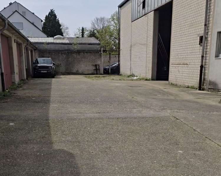 Parken mit Shuttle Service zum Flughafen Düsseldorf