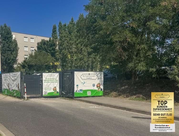 Parkplatz mit Shuttle Service zum Airport Frankfurt