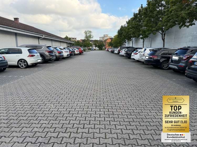 Parkplatz mit Shuttle Service zum Airport Frankfurt am Main