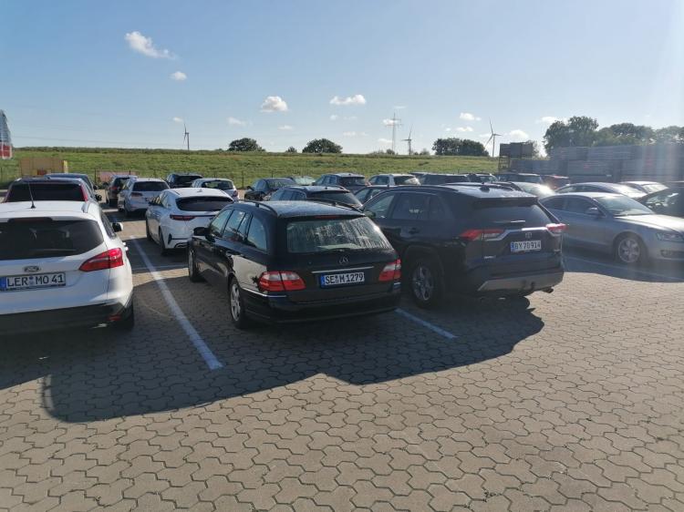 Parkplatz inkl. Shuttle Service zum Flughafen Bremen