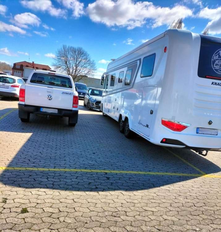 Parken inkl. Shuttle Service zum Airport Bremen