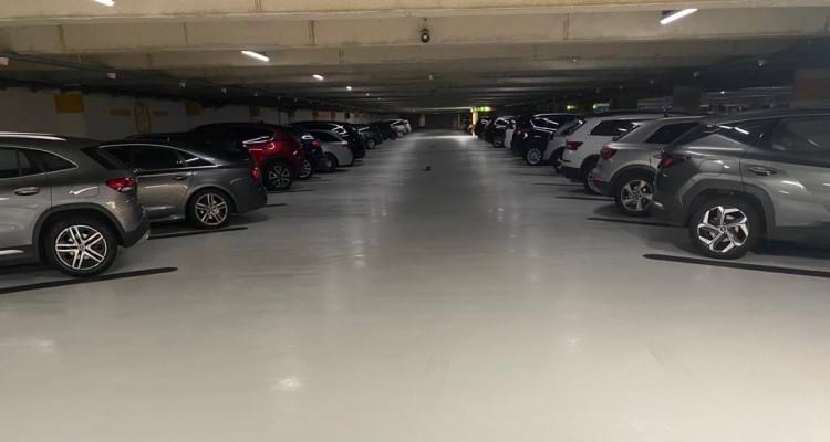 Parkplatz im Parkhaus inkl. Valet Service am Flughafen Düsseldorf