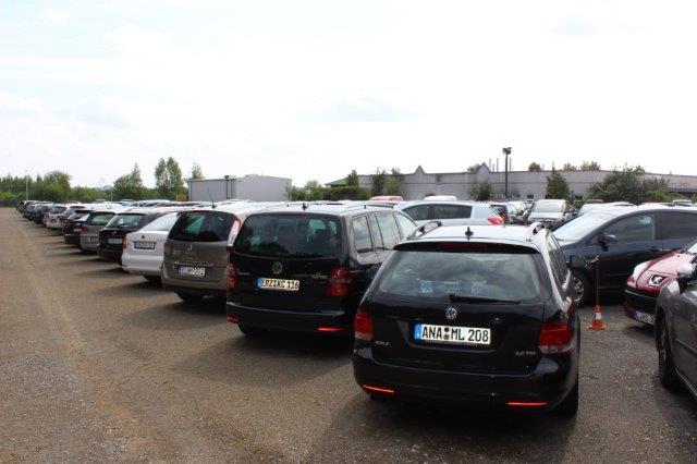 Parkplatz nahe Flughafen Leipzig-Halle