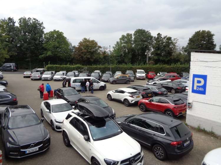 Flughafen Düsseldorf Parken Mit Shuttle Service www.parkinglist.de