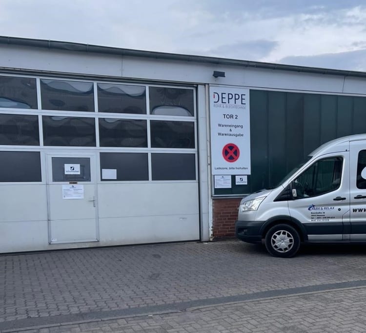 Parkplatz in Parkhalle mit Valet Service am Flughafen Hannover