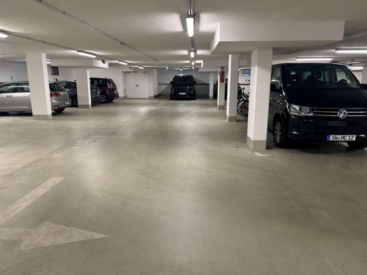 Parkplatz mit Shuttle Service zum Flughafen München