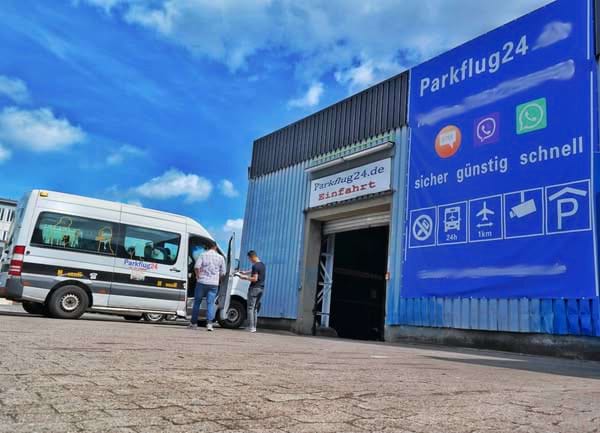 Parken in Parkhalle inkl. Shuttle Service zum Flughafen Bremen