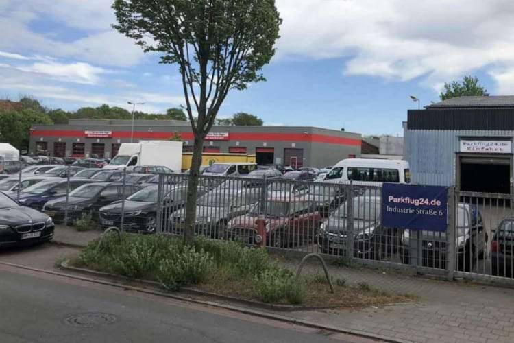 Parkplatz inkl. Shuttle Service zum Flughafen Bremen