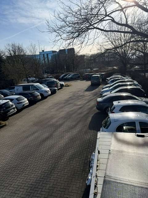 Parkplatz mit Shuttle Service zum Flughafen Düsseldorf