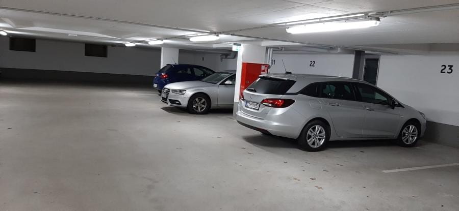 Parkplatz im Parkhaus mit Valet Service am Flughafen DUS