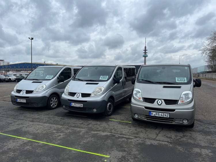 Shuttle Service Zum Flughafen Köln Bonn Mit Parken www.parkinglist.de