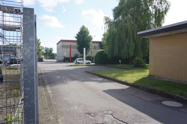 Parkplatz mit Shuttle Service zum Airport Hamburg