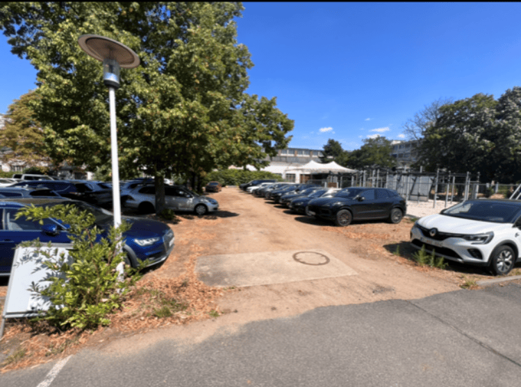 Parkplatz mit Valet Service am Flughafen Frankfurt (FRA)