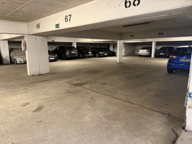 Parkplatz in Tiefgarage mit Valet Service am Airport Düsseldorf