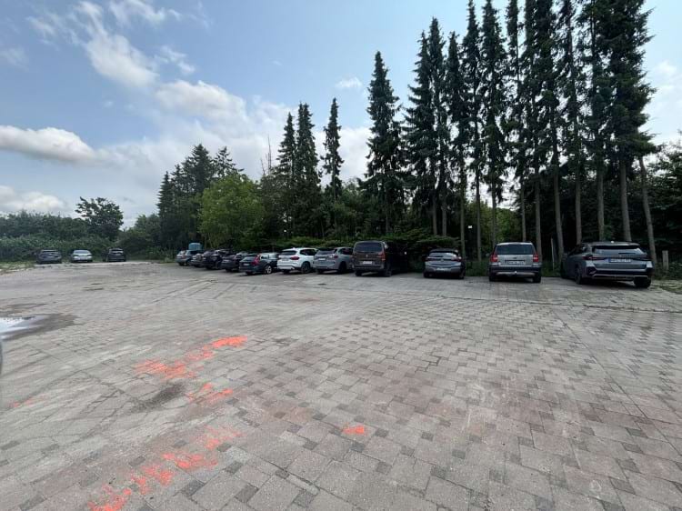 Parkplatz mit Shuttle Service zum Flughafen Hamburg