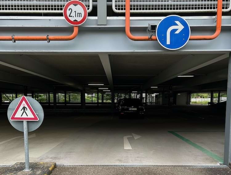 Günstig Parken Am Flughafen Frankfurt Mit Shuttle www.parkinglist.de