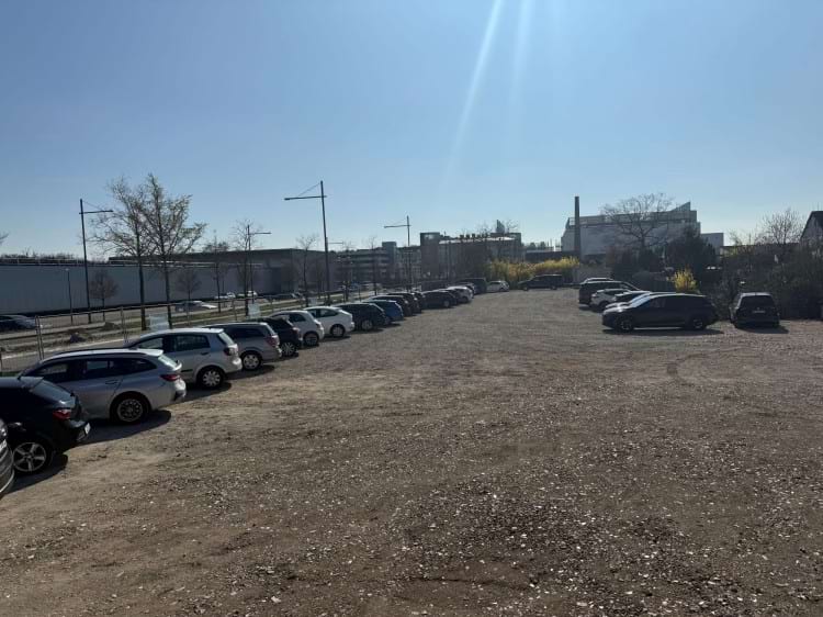 Parkplatz mit Shuttle Service zum Flughafen Frankfurt