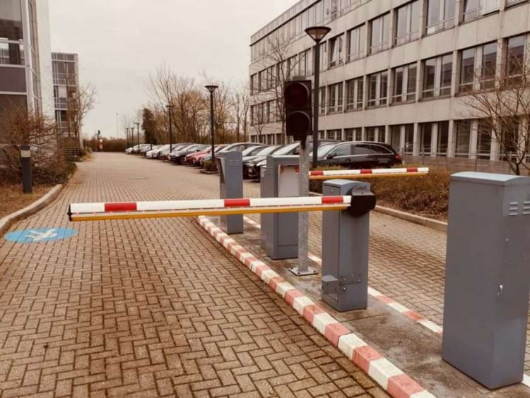 Parken mit Shuttle Service zum Flughafen Düsseldorf