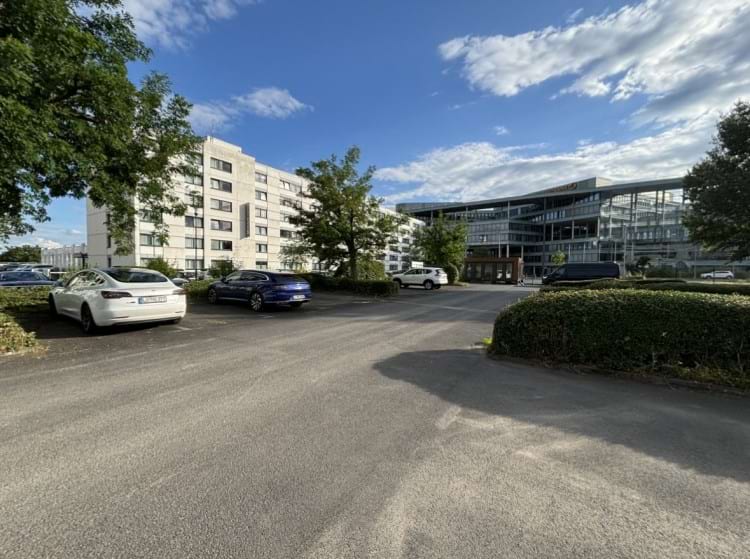 Parkplatz mit Valet Service am Flughafen Frankfurt