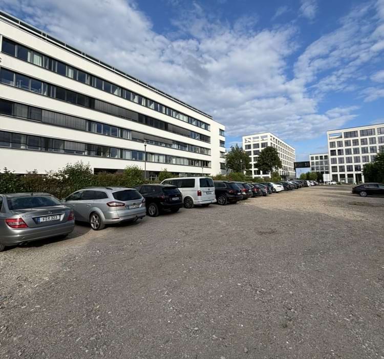 Parkplatz mit Valet Service am Airport Frankfurt