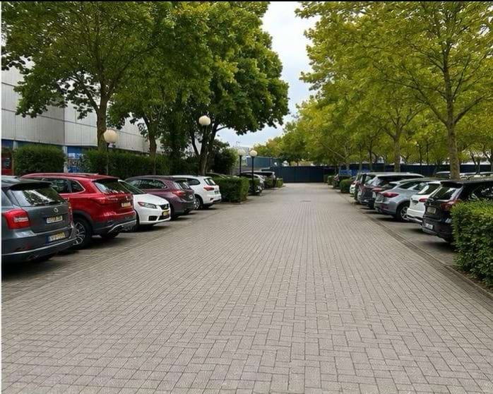 Parkplatz mit Valet Service am Flughafen Düsseldorf (DUS)