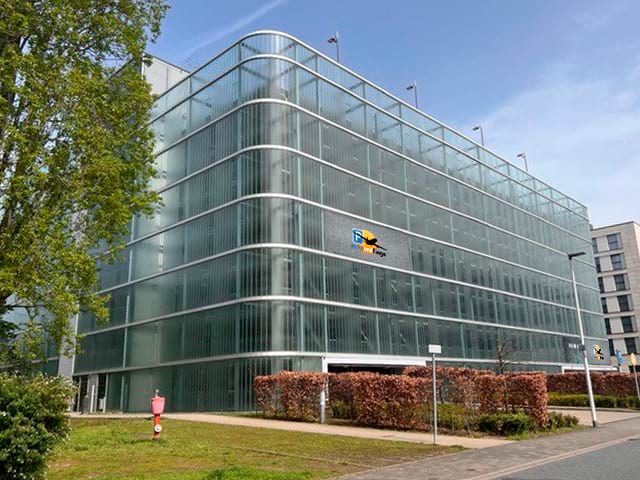 Fac Frankfurt Airport Center Gebäude Park www.parkinglist.de