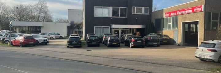 Parkplatz im Parkhaus mit Shuttle Service zum Kreuzfahrthafen Düsseldorf