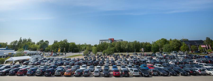 bewachter Parkplatz inkl. Transfer zum Kreuzfahrthafen Warnemünde