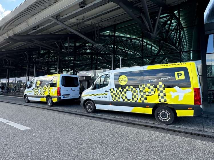 Parkplatz mit Shuttle Service zum Flughafen Hamburg