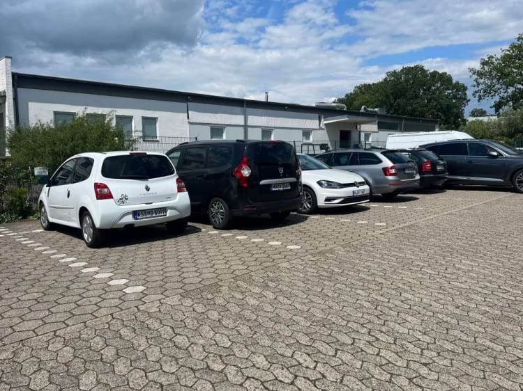 Park-fly24 Hamburg Airport Mit Shuttle Transfer www.parkinglist.de