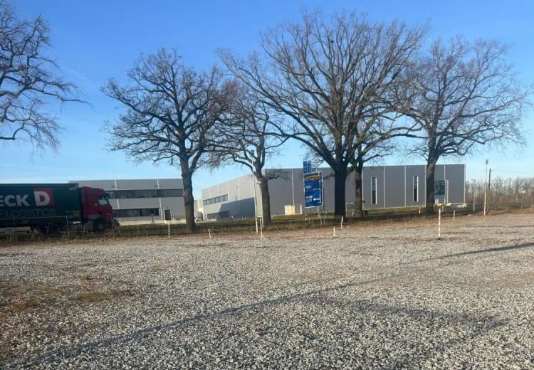 Parkplatz mit Shuttle Service zum Airport Berlin Brandenburg