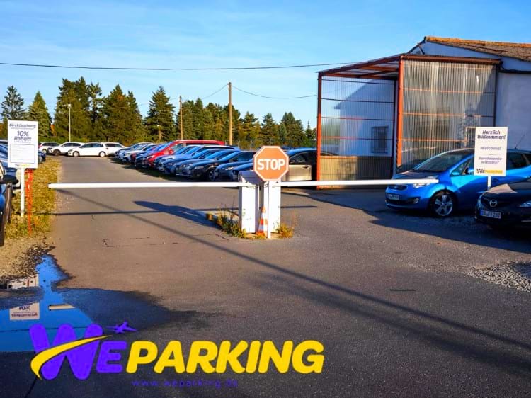 Parkplatz mit Shuttle Service zum Airport Berlin Brandenburg