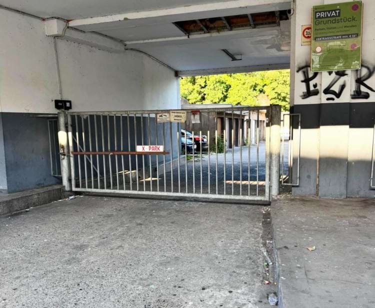 Parkplatz mit Valet Service am Airport Düsseldorf